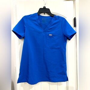 Figs Xsmall scrub top royal blue